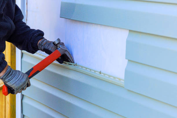 Reliable Emergency Siding Repair contractor in Lansing, IL by Creative Siding